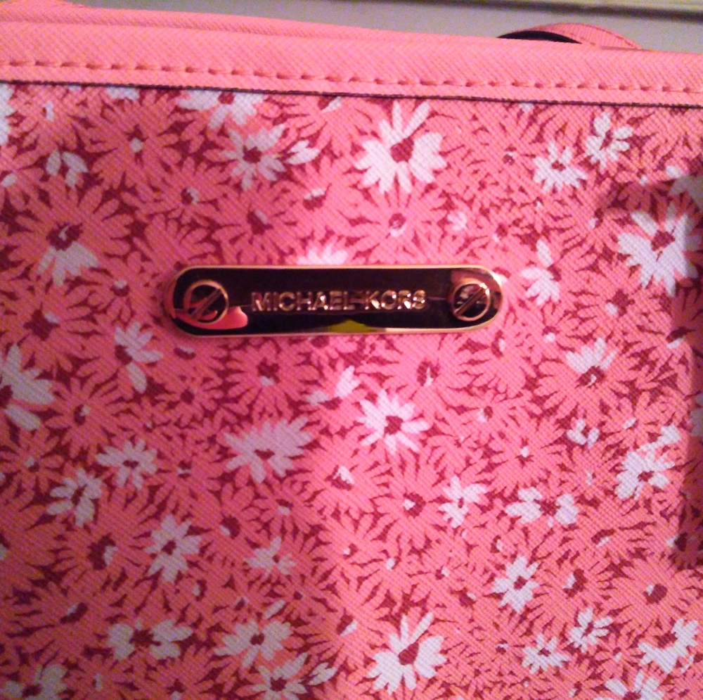 Michael Kors Bag - Picture 2 of 3